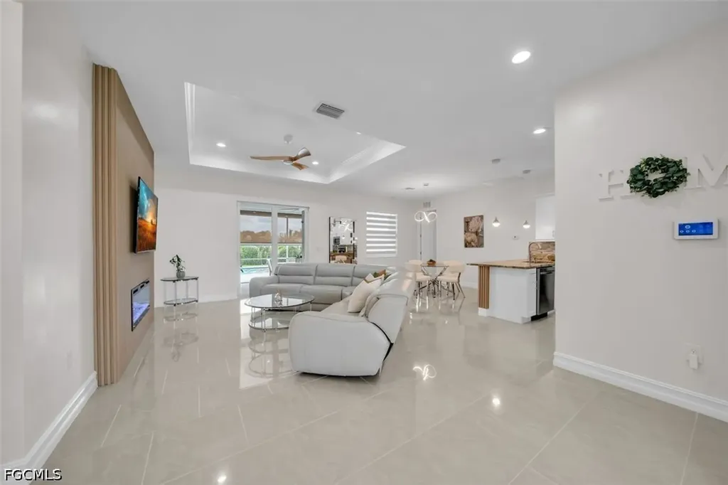 60 Floyd Avenue S Lehigh Acres FL 33976