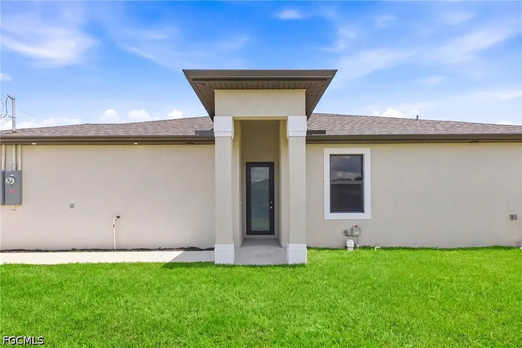225/227 Hightower Avenue S Lehigh Acres FL 33973