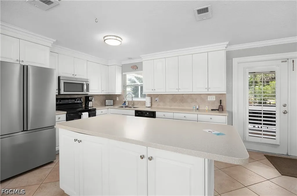 1012 Wyomi Drive Fort Myers FL 33919