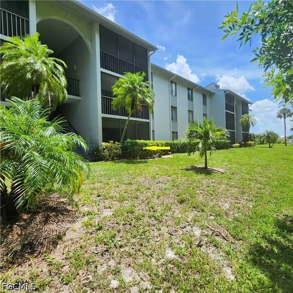 Fort Myers FL, 9650 Green Cypress Lane, Unit 7-G1