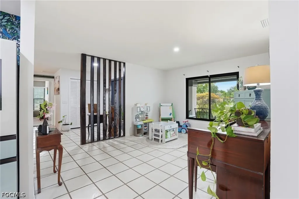 5837 Tallowood Circle Fort Myers FL 33919