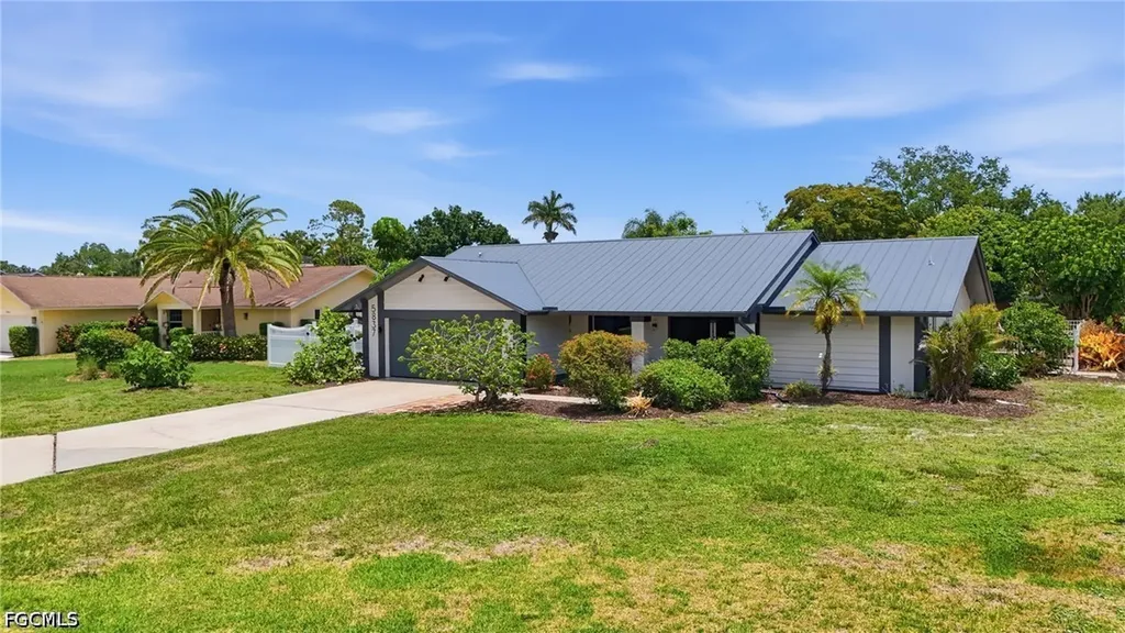 5837 Tallowood Circle Fort Myers FL 33919