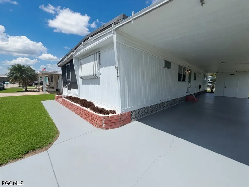 514 Blossom Court North Fort Myers FL 33917