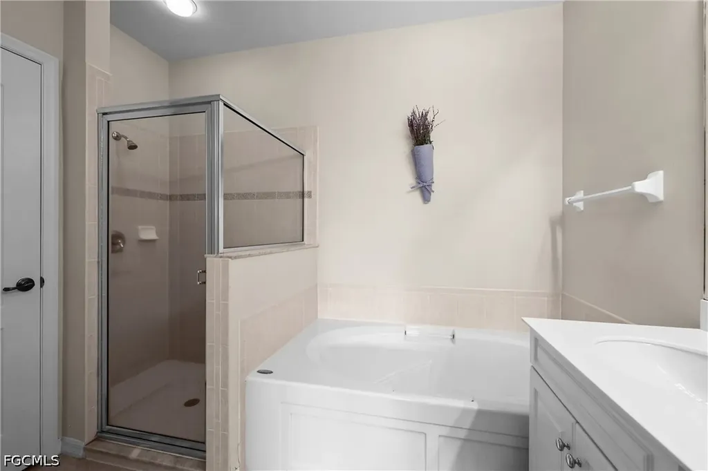 13988 Village Creek Drive Fort Myers FL 33908