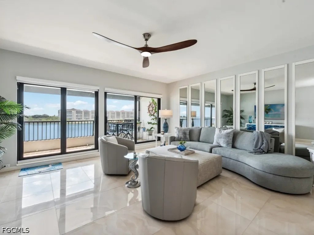 232 La Peninsula Boulevard Naples FL 34113