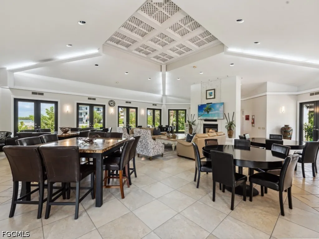 232 La Peninsula Boulevard Naples FL 34113
