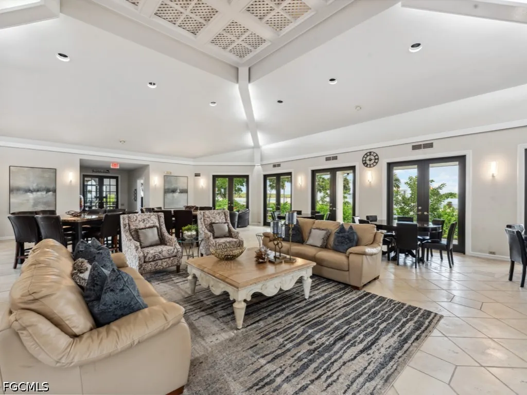 232 La Peninsula Boulevard Naples FL 34113