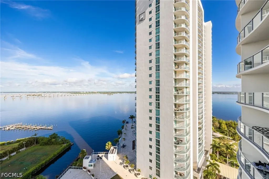 3000 Oasis Grand Boulevard Fort Myers FL 33916
