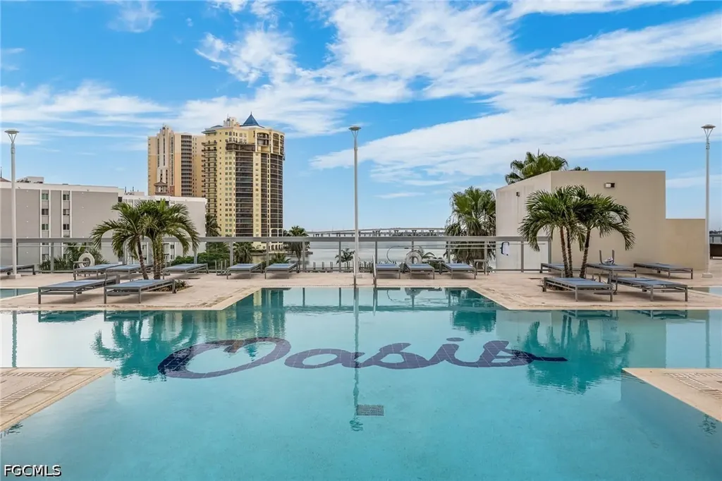 3000 Oasis Grand Boulevard Fort Myers FL 33916