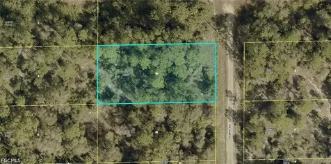 1521 Henry Avenue Lehigh Acres FL 33972