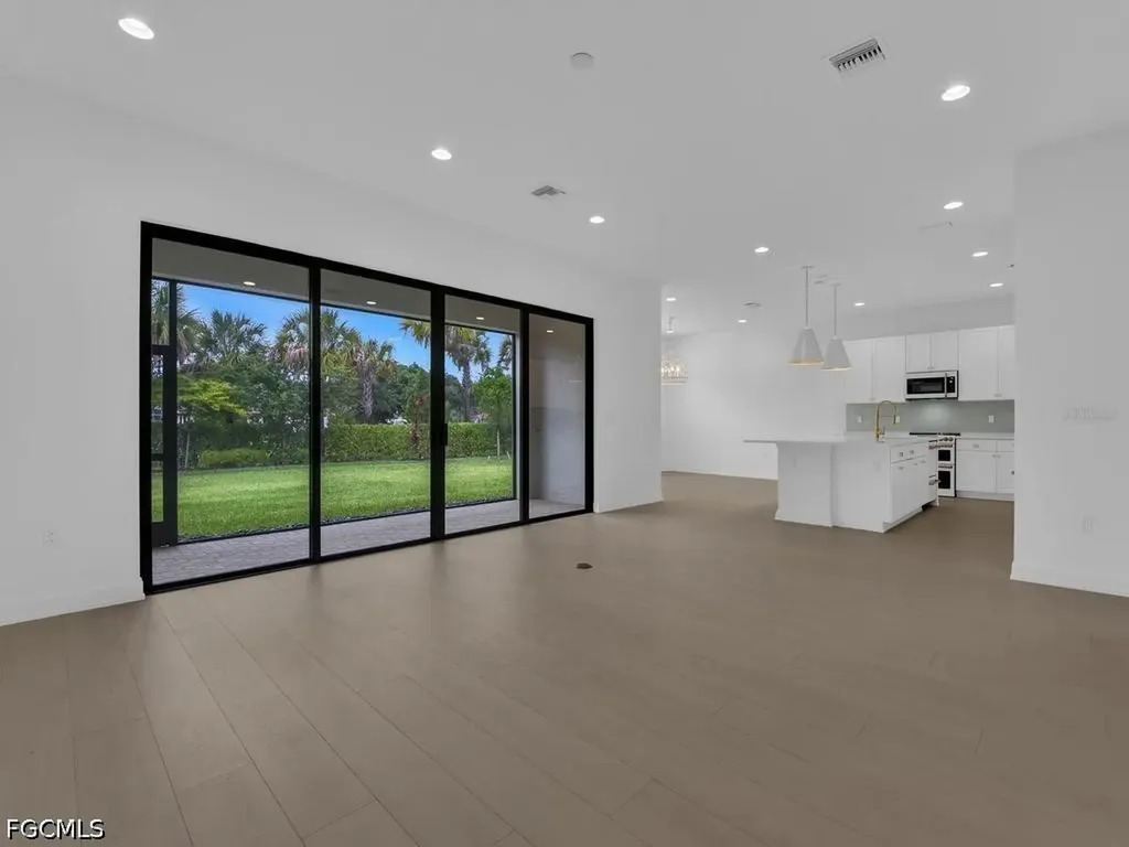 20581 Fair Oak Lane Estero FL 33928