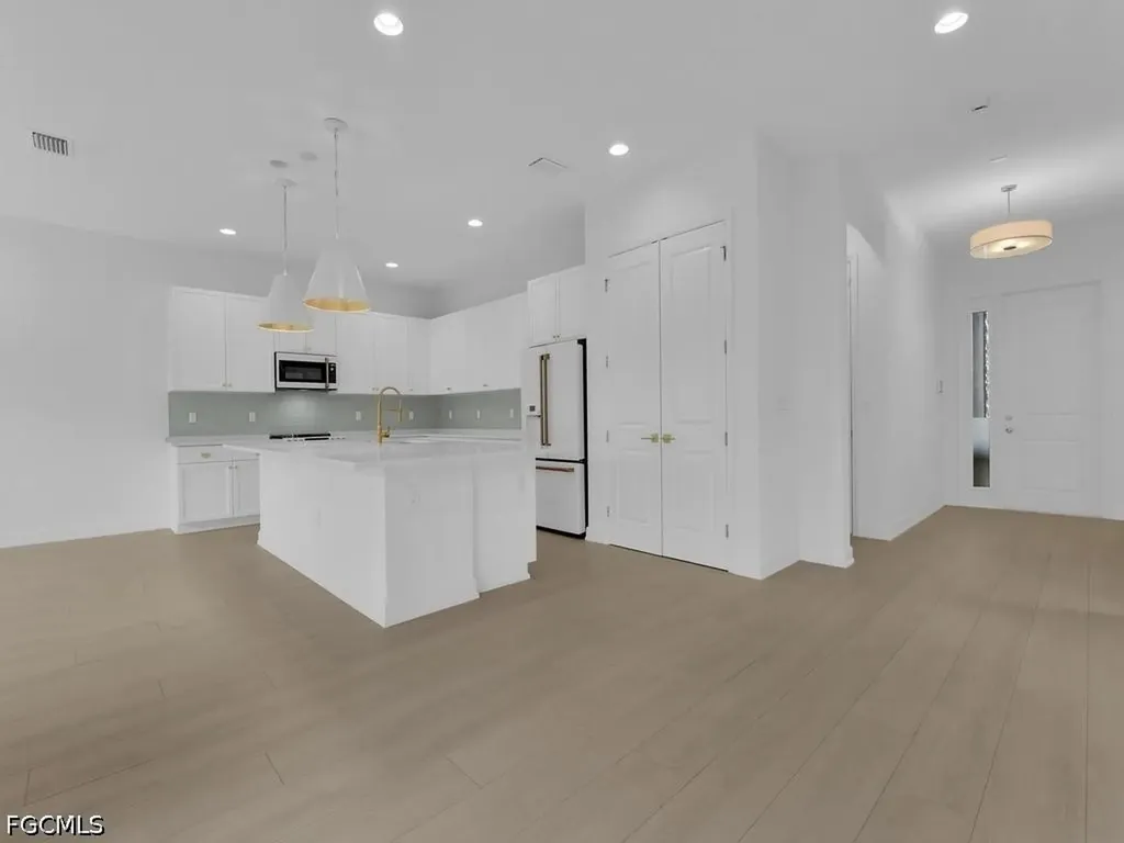 20581 Fair Oak Lane Estero FL 33928