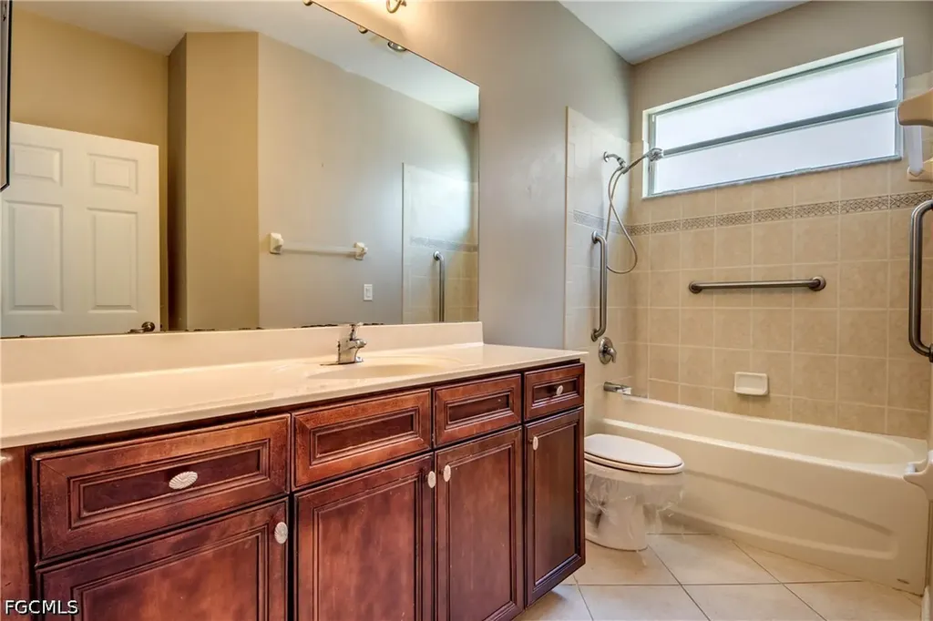 17026 Tremont Street Fort Myers FL 33908