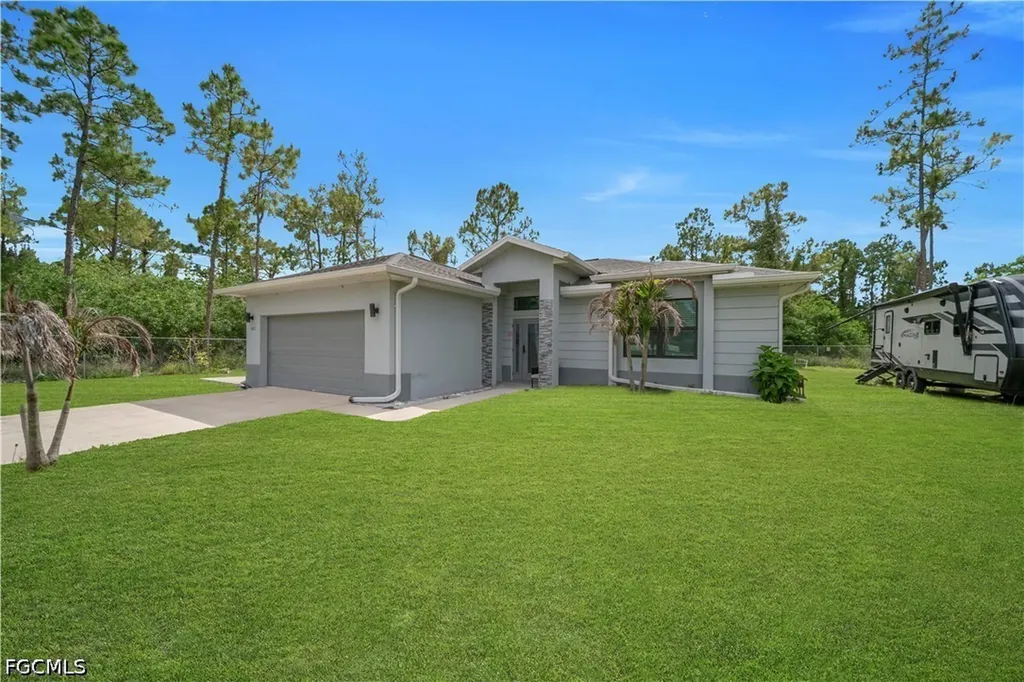 2021 Hines Avenue Alva FL 33920