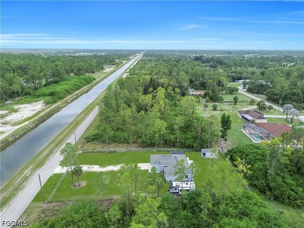2021 Hines Avenue Alva FL 33920