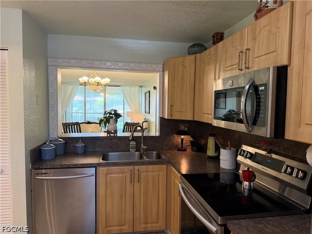 3910 Inverrary Boulevard Lauderhill FL 33319