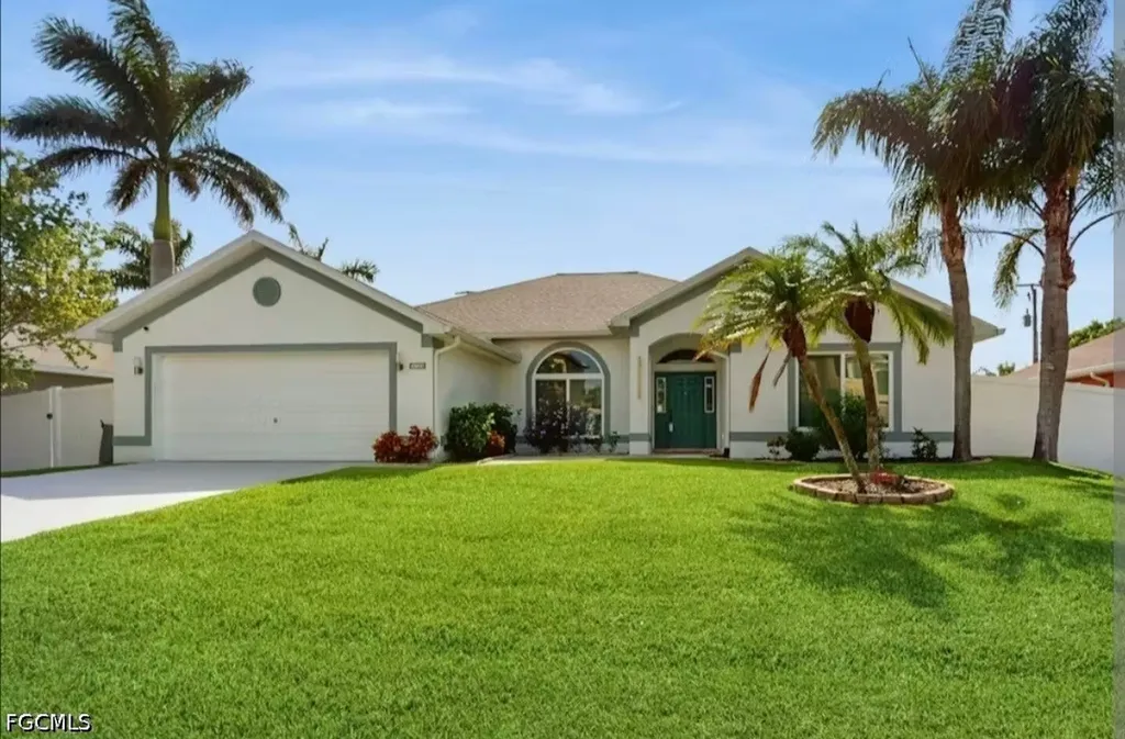 Cape Coral FL, 3729 Agualinda Boulevard
