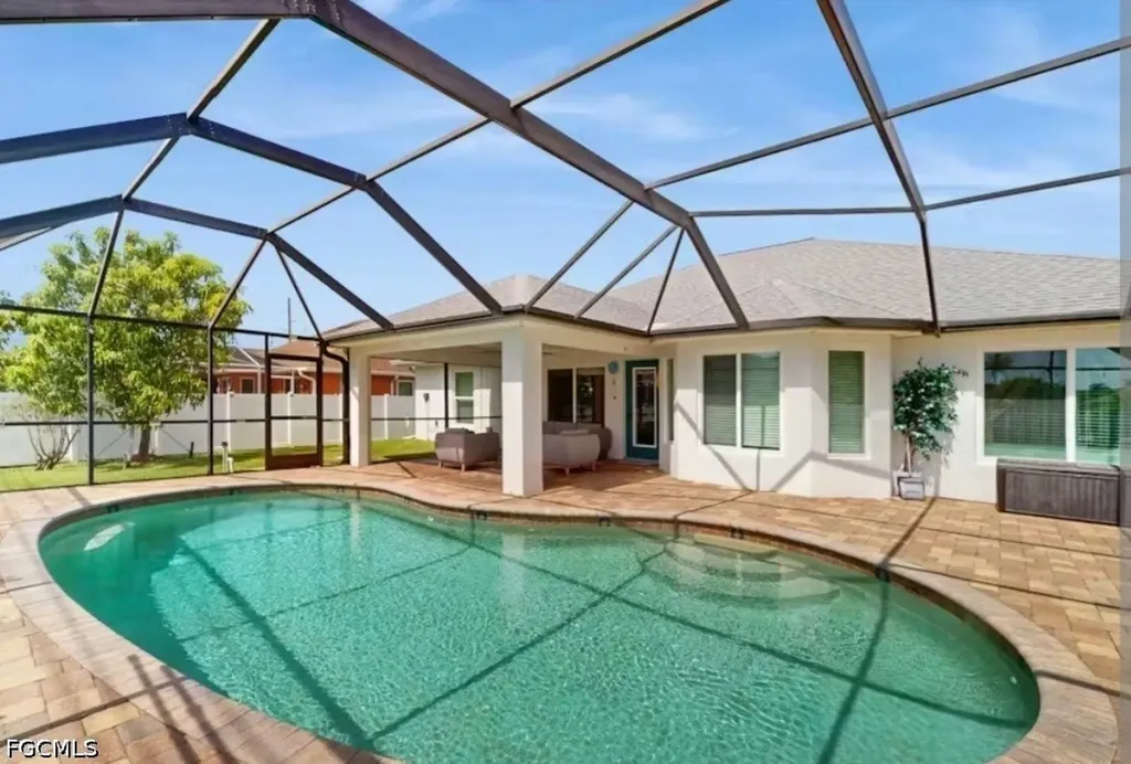 3729 Agualinda Boulevard Cape Coral FL 33914