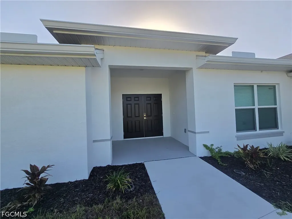 4309 NE 20th Court Cape Coral FL 33909