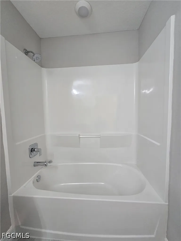 4309 NE 20th Court Cape Coral FL 33909
