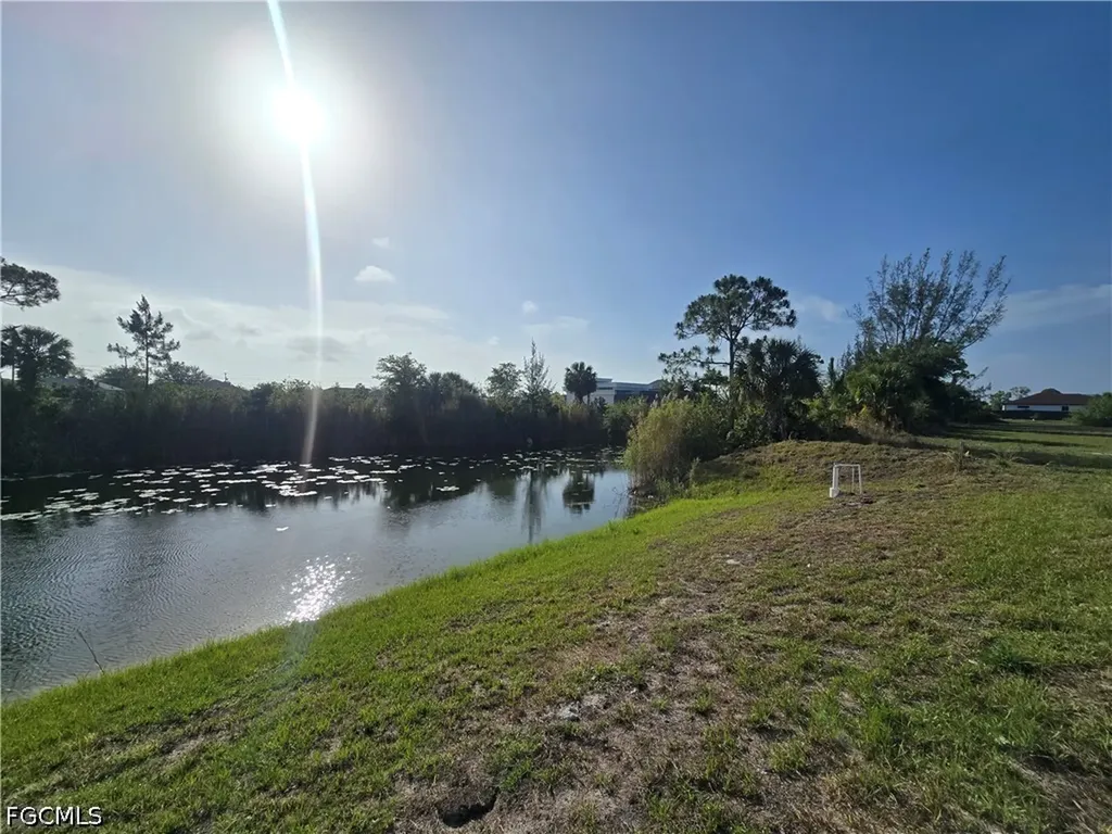 4309 NE 20th Court Cape Coral FL 33909