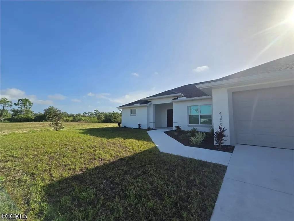 4309 NE 20th Court Cape Coral FL 33909