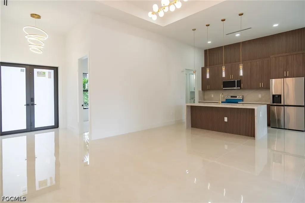 915 Lincoln Avenue Lehigh Acres FL 33972