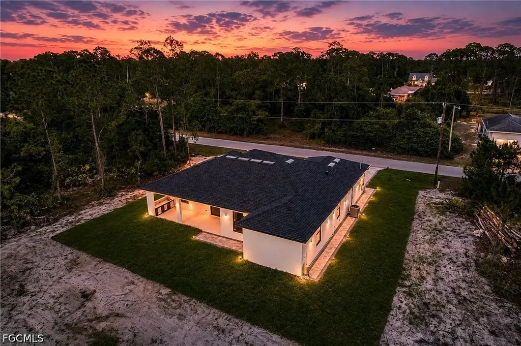 915 Lincoln Avenue Lehigh Acres FL 33972