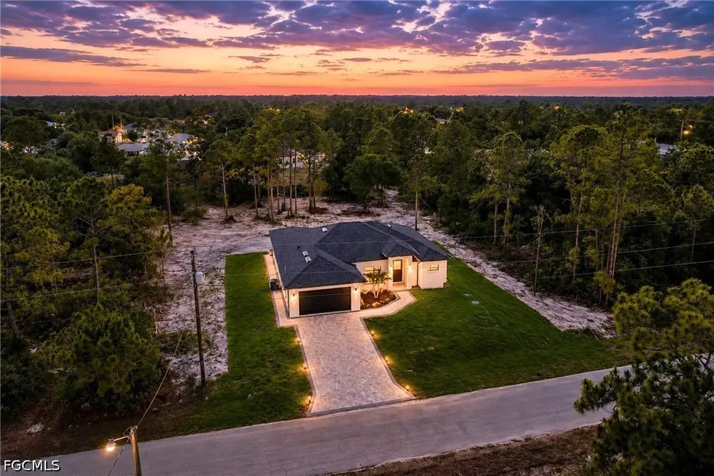 915 Lincoln Avenue Lehigh Acres FL 33972
