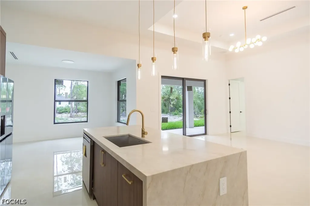 915 Lincoln Avenue Lehigh Acres FL 33972