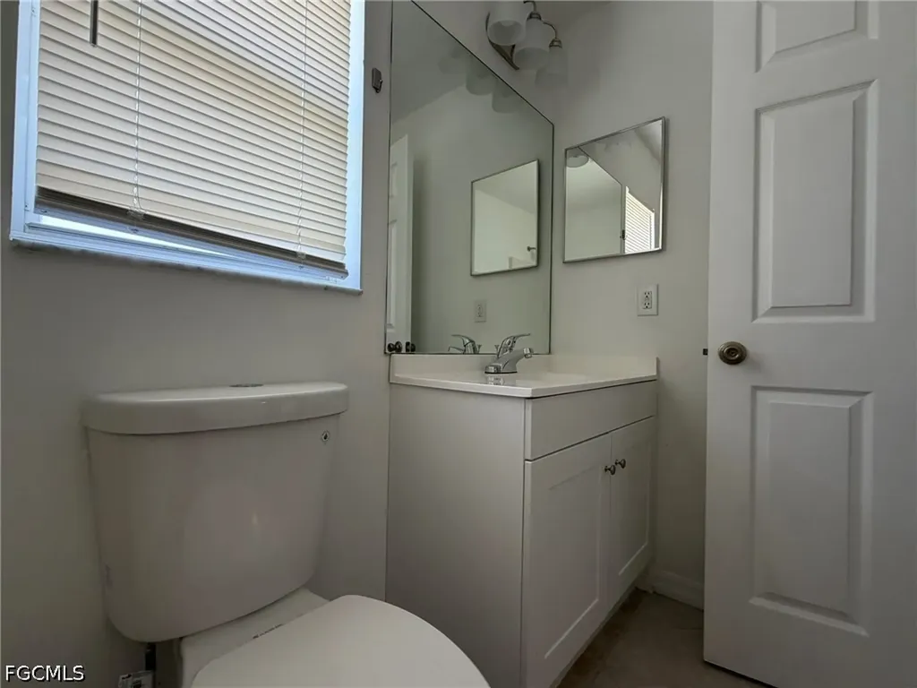 1424 NE 13th Place Cape Coral FL 33909