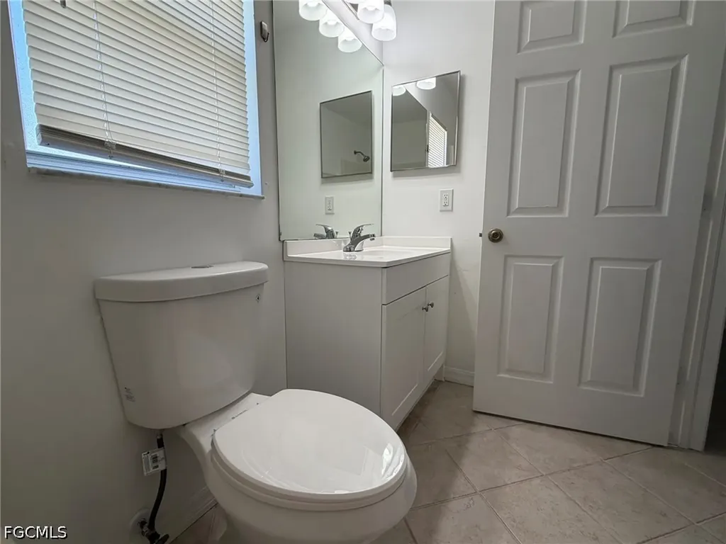 1424 NE 13th Place Cape Coral FL 33909