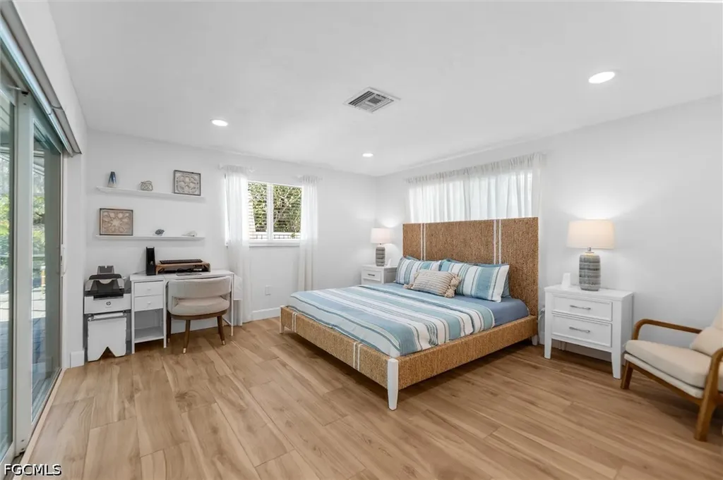 9428 Moonlight Drive Sanibel FL 33957