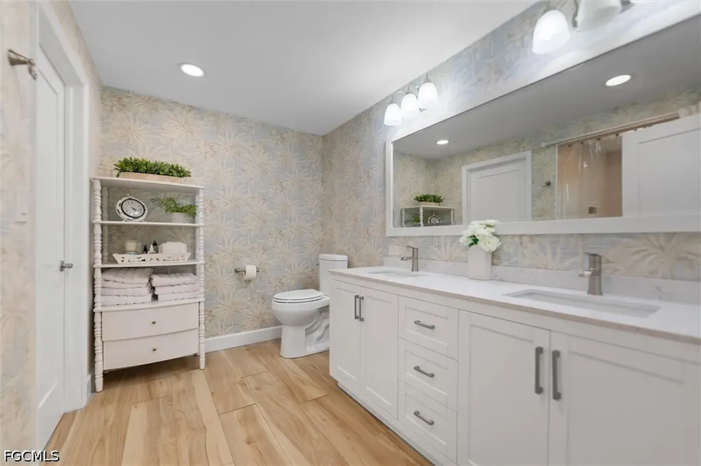 9428 Moonlight Drive Sanibel FL 33957
