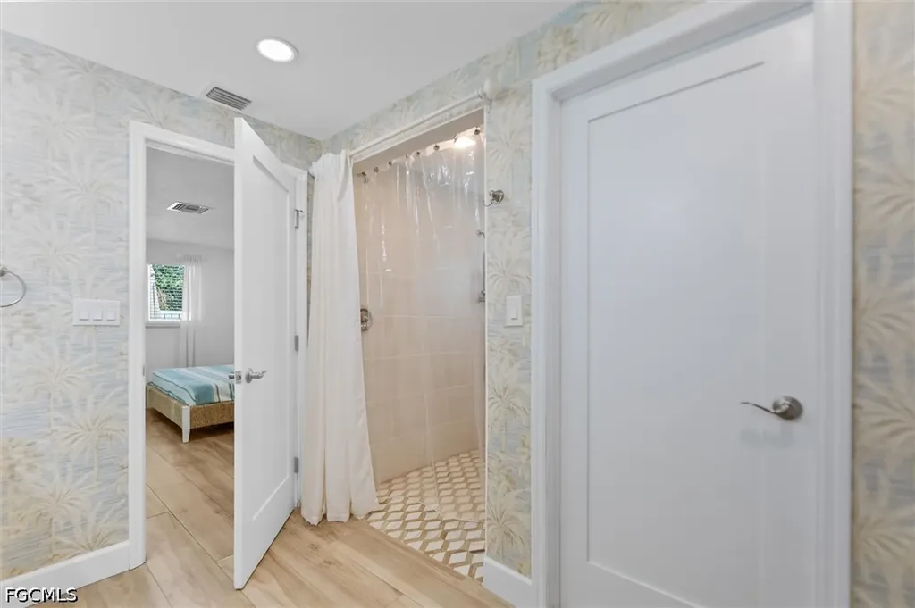 9428 Moonlight Drive Sanibel FL 33957