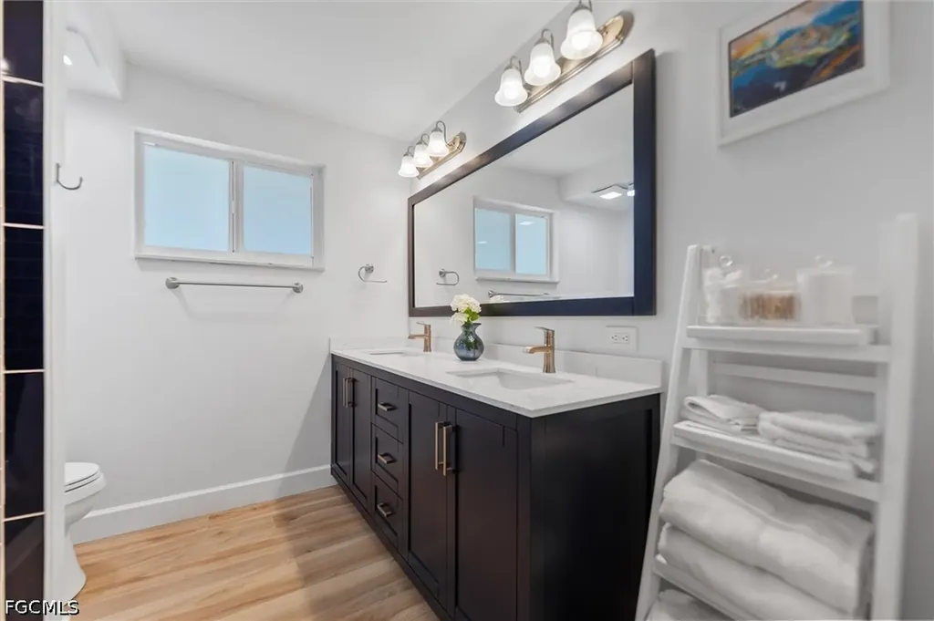 9428 Moonlight Drive Sanibel FL 33957