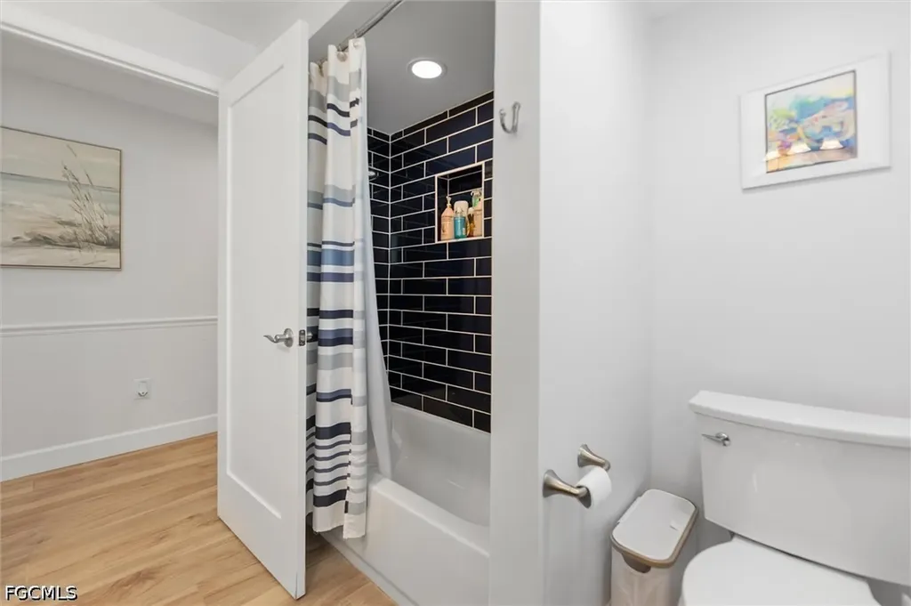 9428 Moonlight Drive Sanibel FL 33957