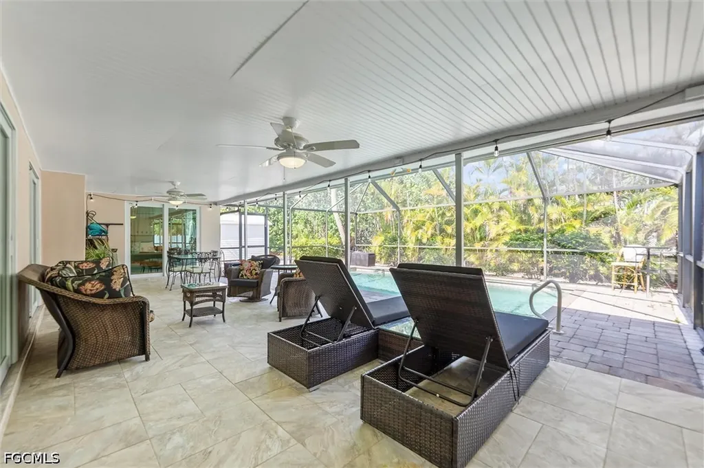 9428 Moonlight Drive Sanibel FL 33957