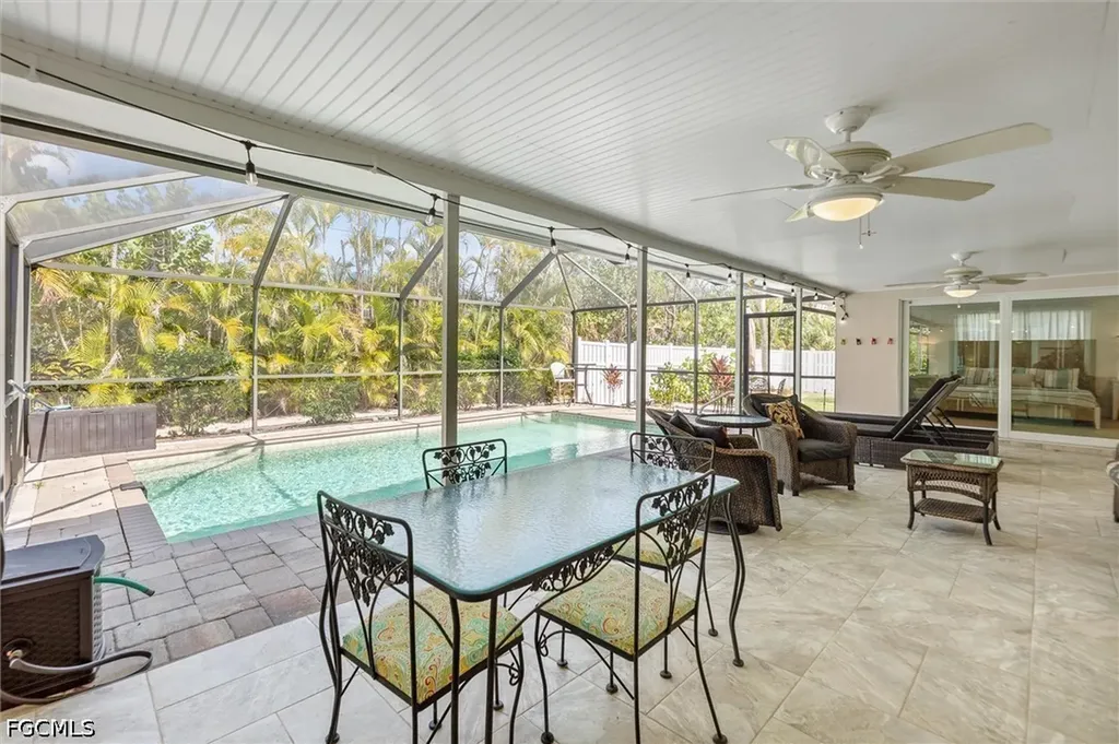9428 Moonlight Drive Sanibel FL 33957