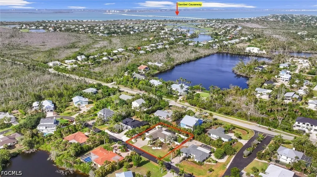 9428 Moonlight Drive Sanibel FL 33957