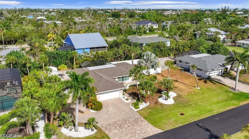 9428 Moonlight Drive Sanibel FL 33957