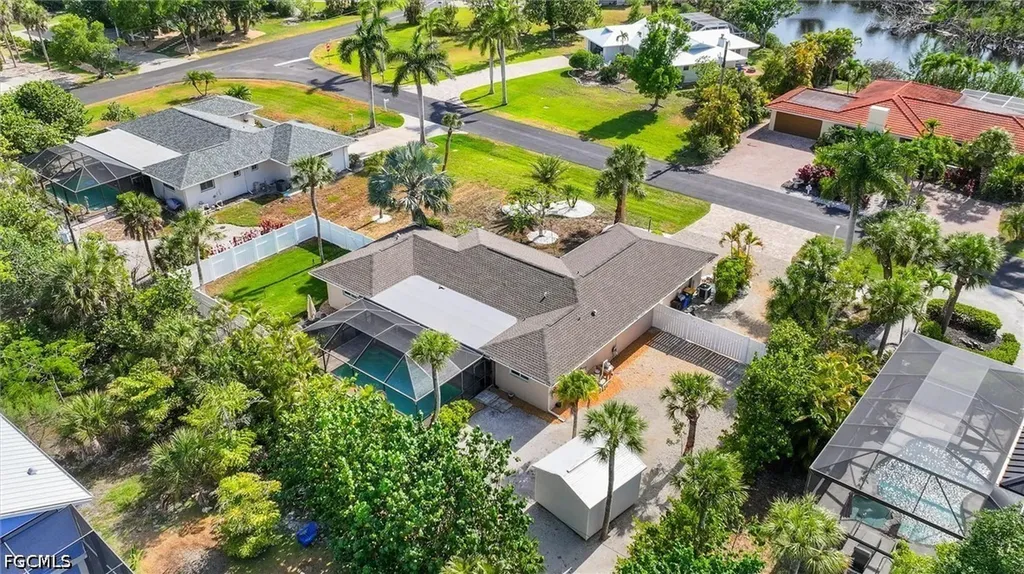 9428 Moonlight Drive Sanibel FL 33957