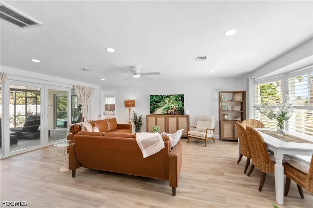 9428 Moonlight Drive Sanibel FL 33957