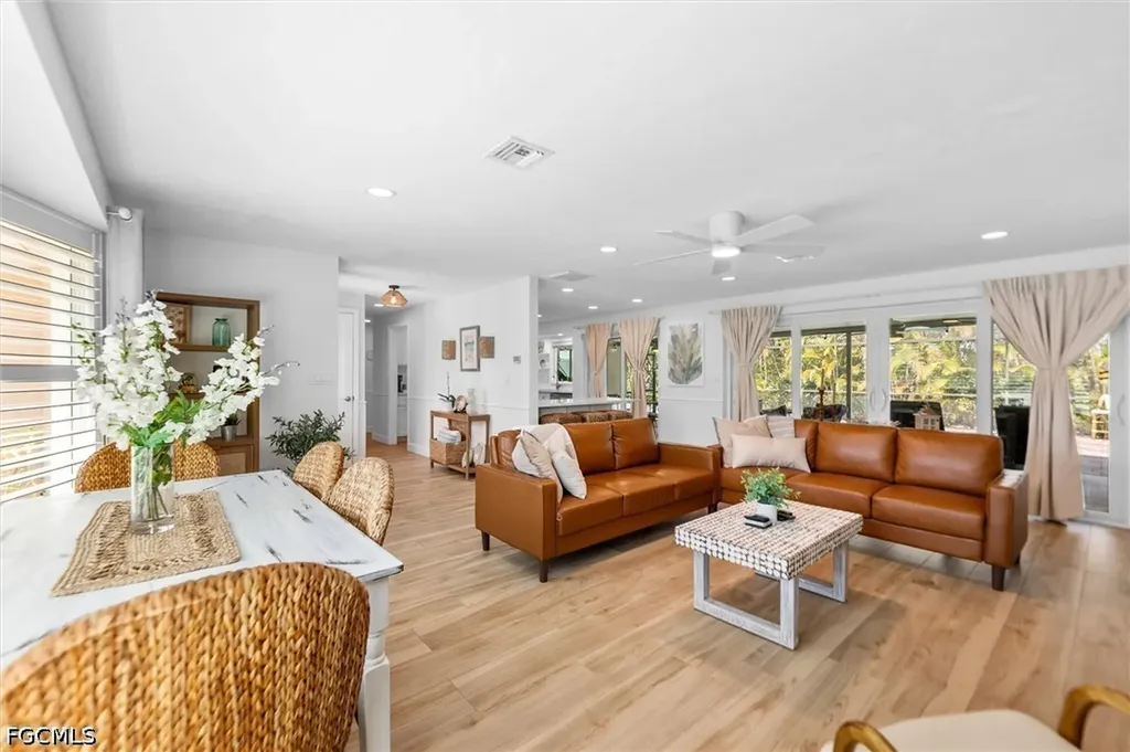 9428 Moonlight Drive Sanibel FL 33957