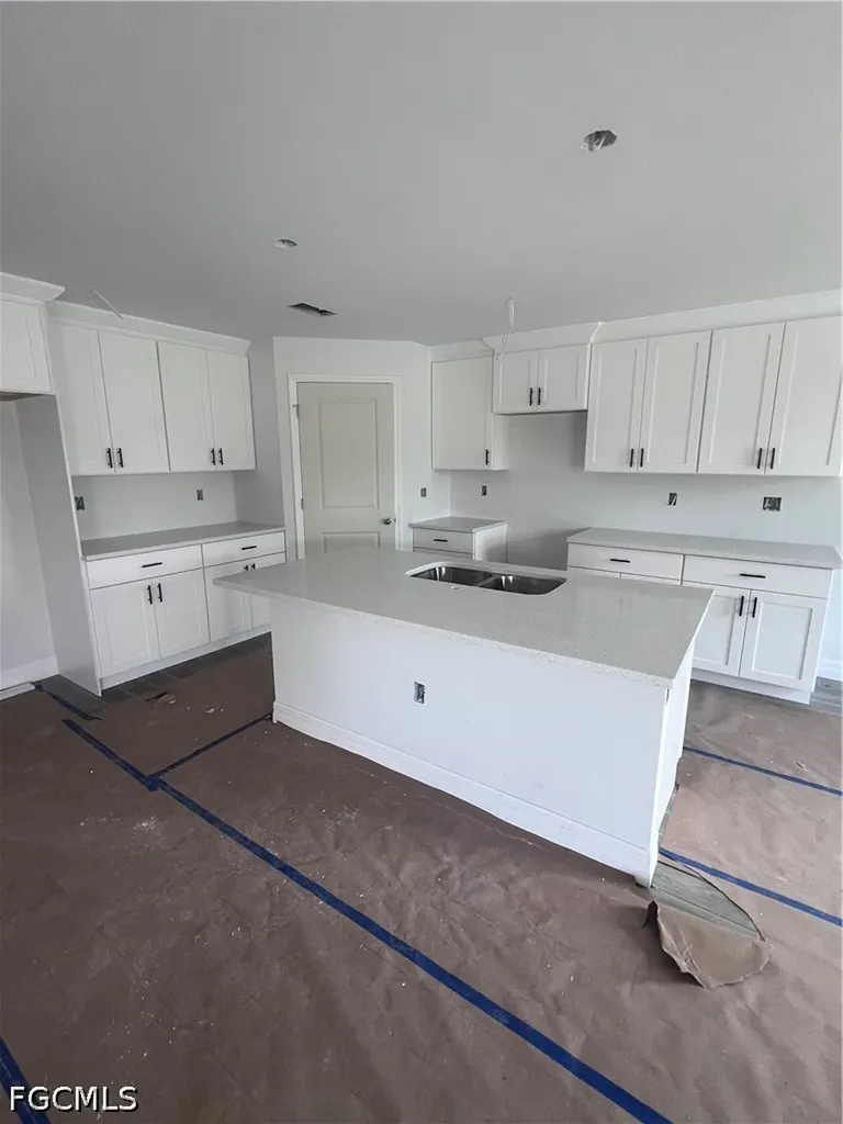 2406 Bay Plaza Lehigh Acres FL 33936