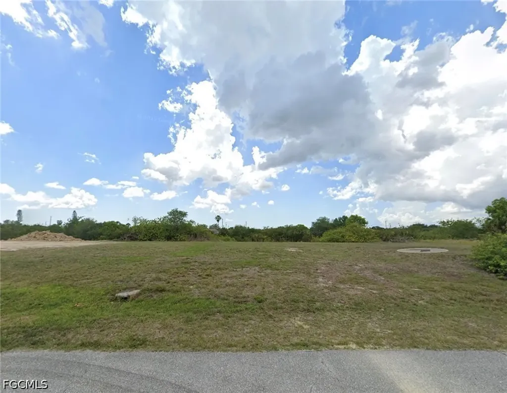 2632 NE 20th Court Cape Coral FL 33909
