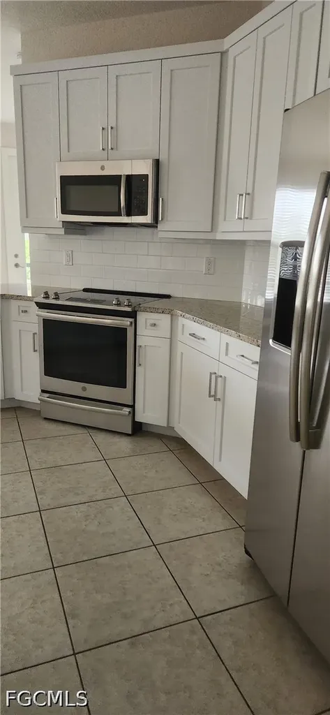 2231 NE 1st Terrace Cape Coral FL 33909