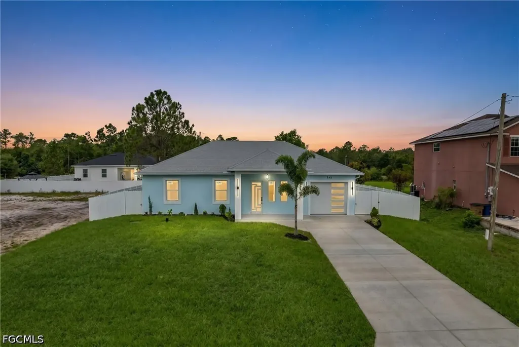 546 Louisville Street E Lehigh Acres FL 33974