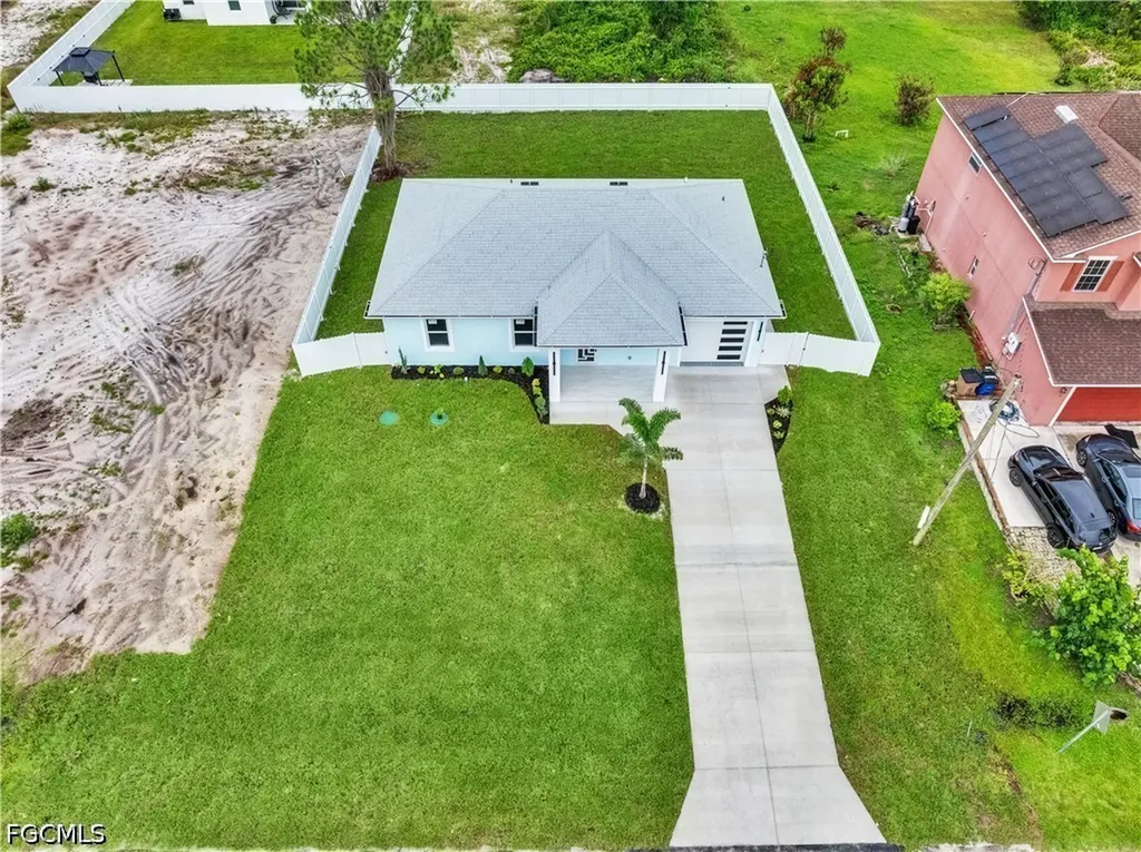 546 Louisville Street E Lehigh Acres FL 33974