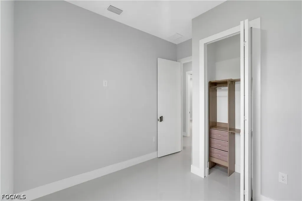 546 Louisville Street E Lehigh Acres FL 33974
